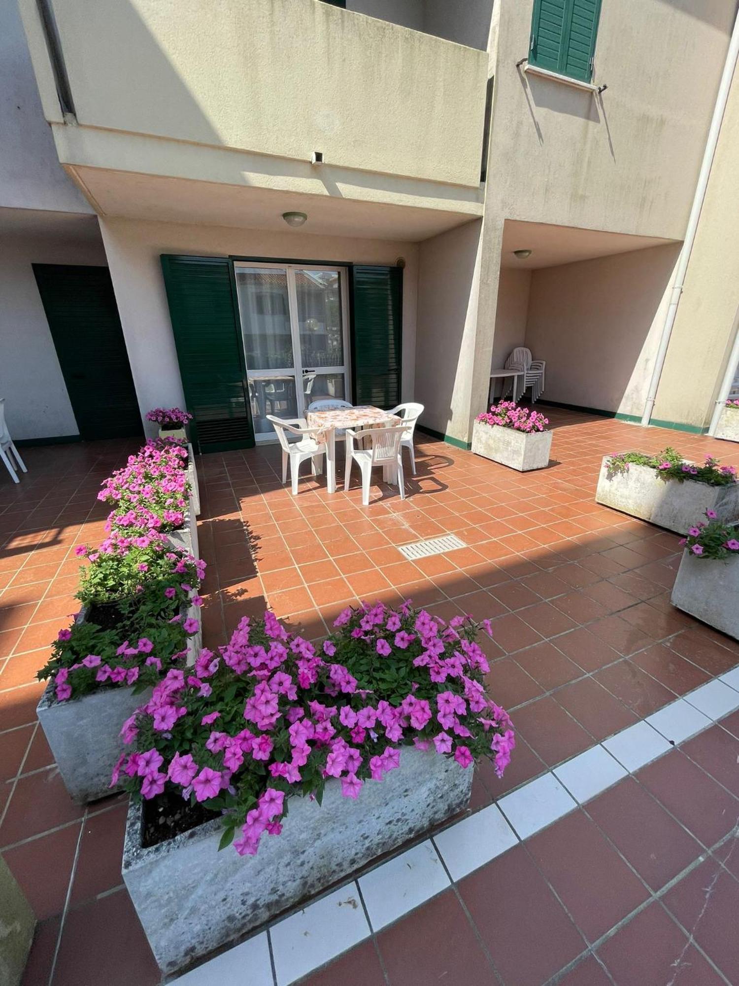 Villaggio Luna Swimmingpool- Agenzia Cocal Caorle Eksteriør bilde