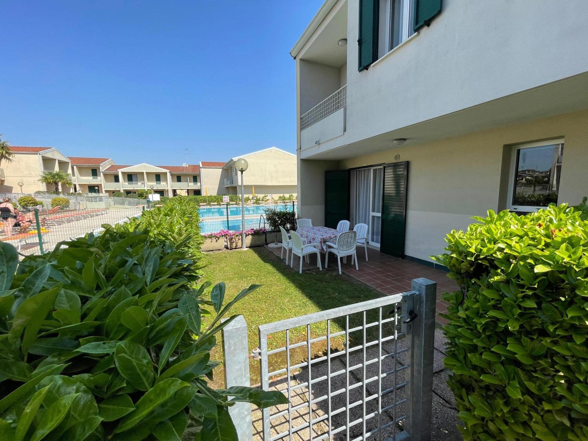 Villaggio Luna Swimmingpool- Agenzia Cocal Caorle Eksteriør bilde