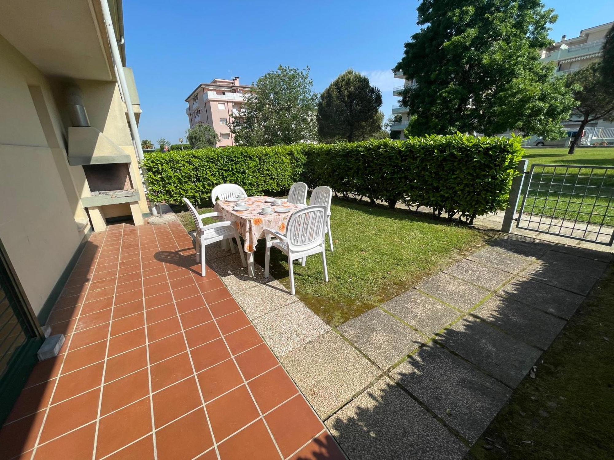 Villaggio Luna Swimmingpool- Agenzia Cocal Caorle Eksteriør bilde