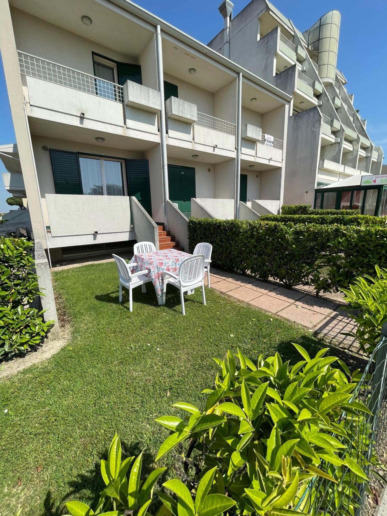 Villaggio Luna Swimmingpool- Agenzia Cocal Caorle Eksteriør bilde
